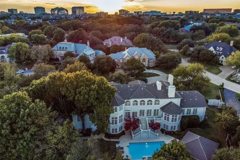 This European-style Masterpiece in Dallas Built by the Renowned Sharif & Munir