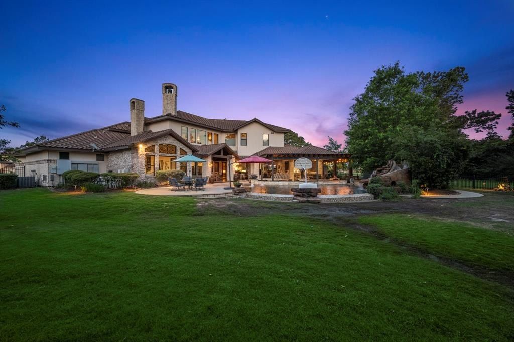 2. 875 million spring home delight the epitome of entertainment and luxury 43