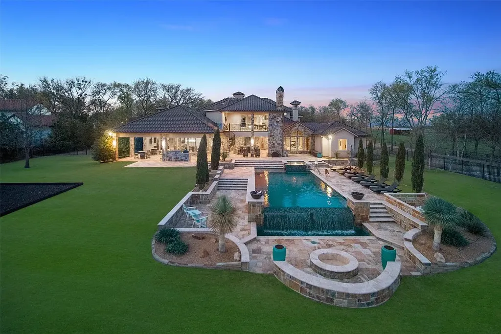 Stunning cul-de-sac Prosper Home Let You Enjoy All Texas Hill Country Charm for Sale at $3.5 Million