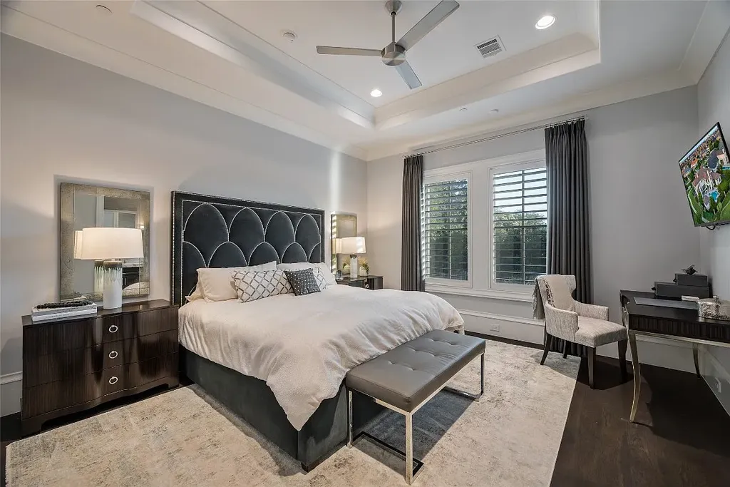 The Frisco Home Offers Perfect Combination of Elegant