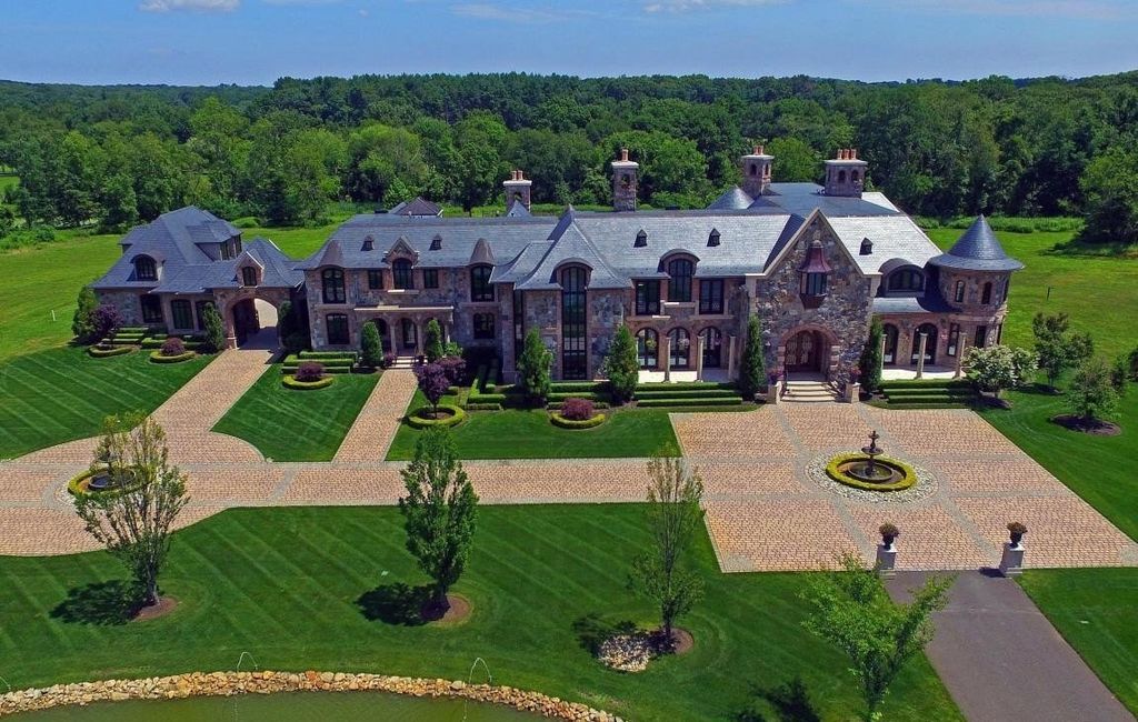 Abbey farm colts necks exquisite stone mansion of elegance and authenticity in new jersey 3