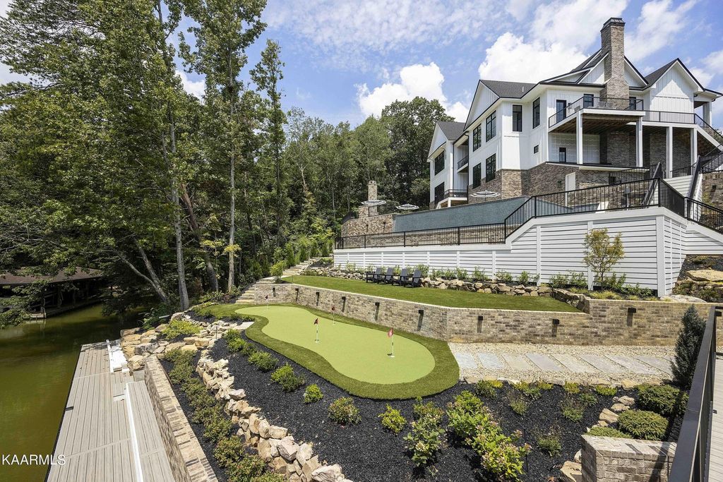 Awe inspiring residence with water views and privacy in knoxville tennessee listed at 5. 495 million 56