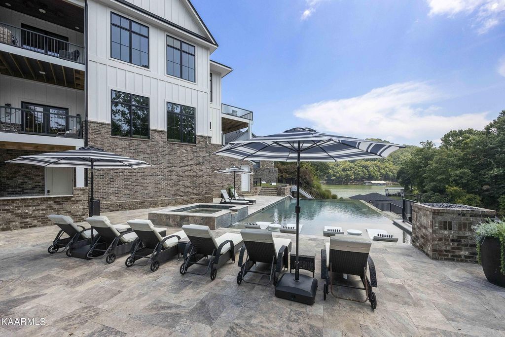 Awe inspiring residence with water views and privacy in knoxville tennessee listed at 5. 495 million 8