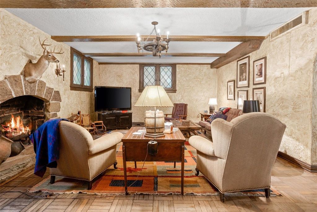 Early english revival masterpiece 1930 home by architect joseph pelich listed at 2. 595 million in fort worth texas 14