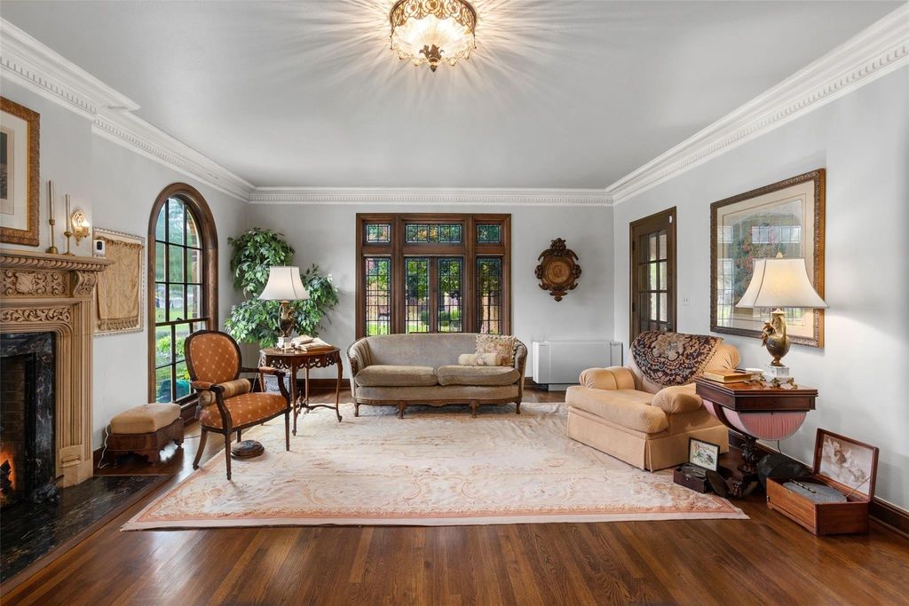Early english revival masterpiece 1930 home by architect joseph pelich listed at 2. 595 million in fort worth texas 5