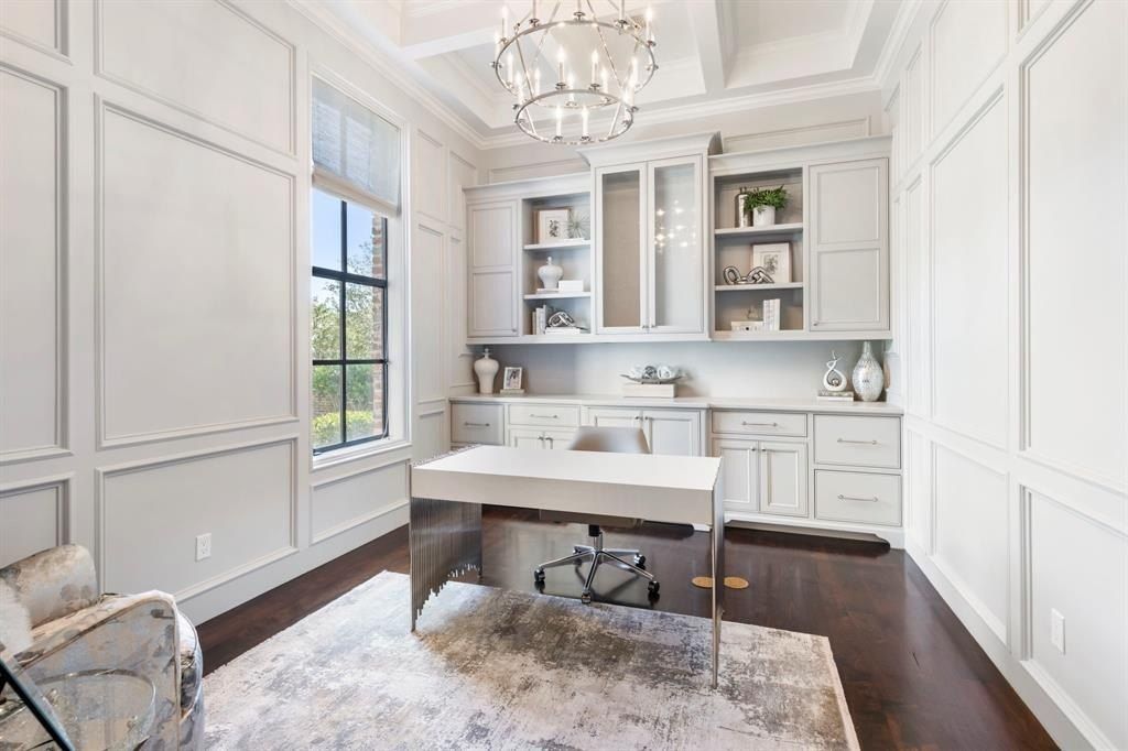 Elegant custom home with breathtaking views of georgian row park in the woodlands texas listed at 4. 495 million 23