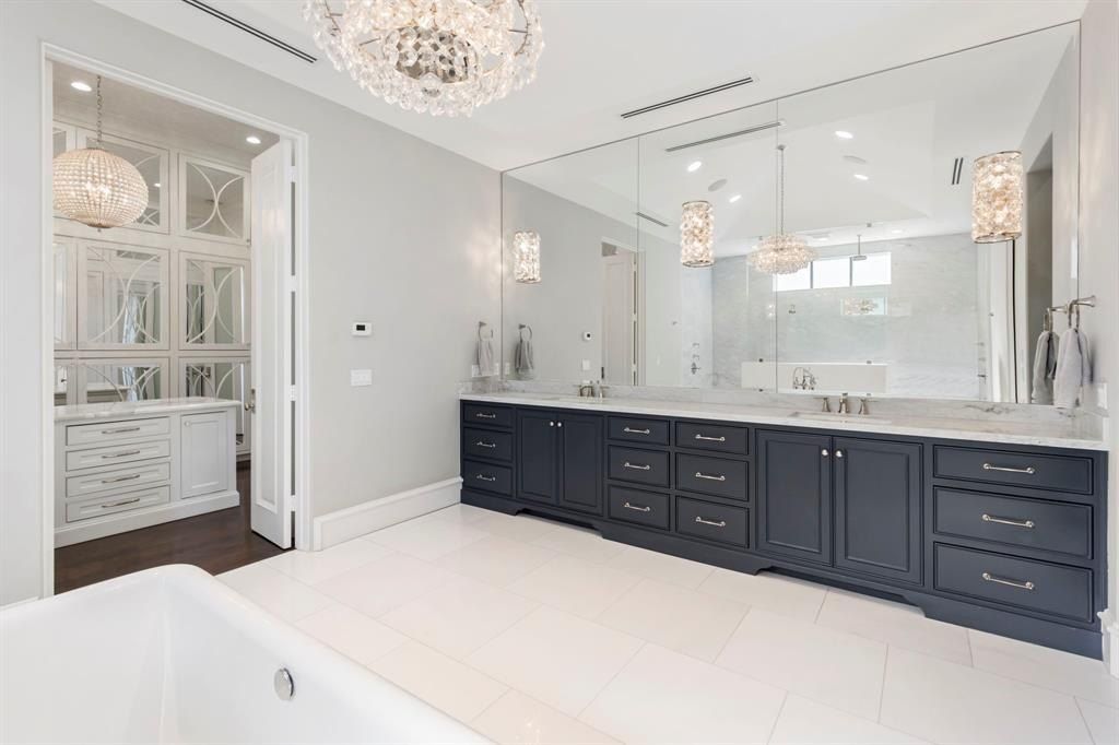 Elegant custom home with breathtaking views of georgian row park in the woodlands texas listed at 4. 495 million 30