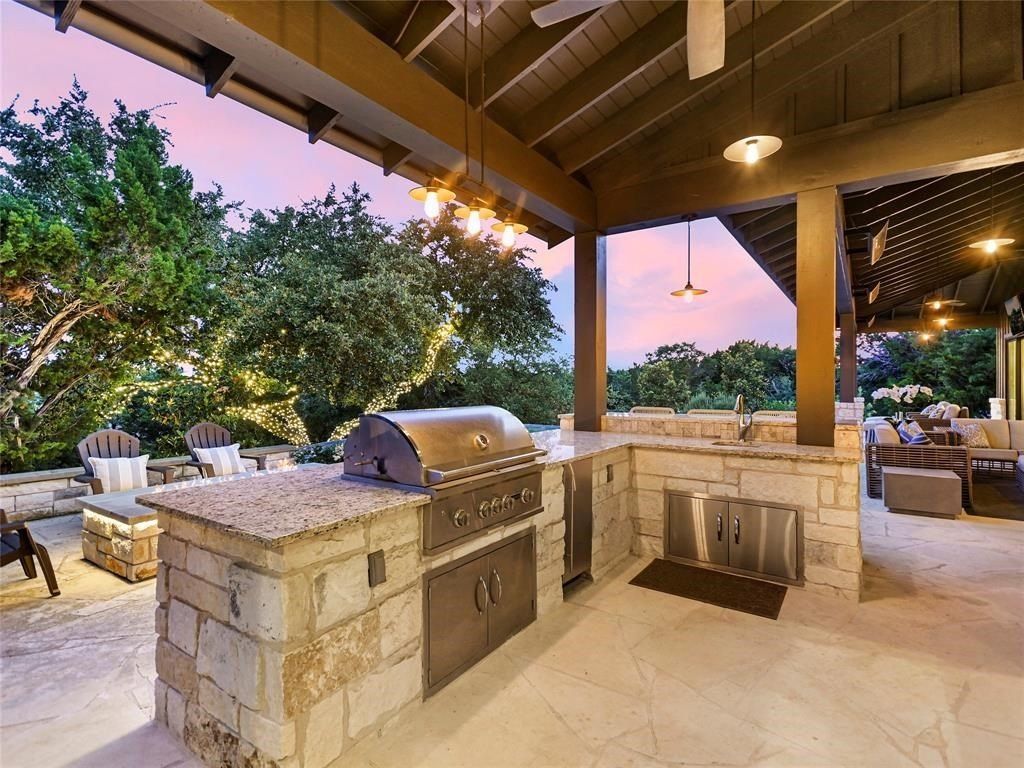 Elegant hilltop custom home in gated waterfront community of spicewood offered at 3. 195 million 27