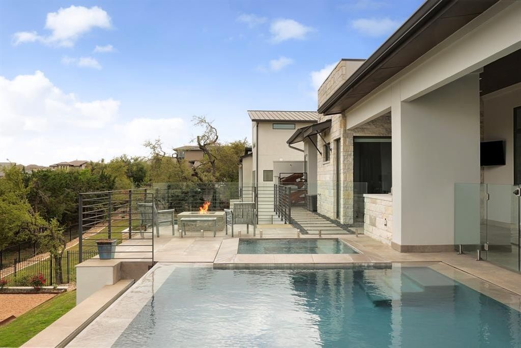 Elegant modern residence a masterpiece by masterstouch custom homes in austin texas offered at 2. 599 million 31