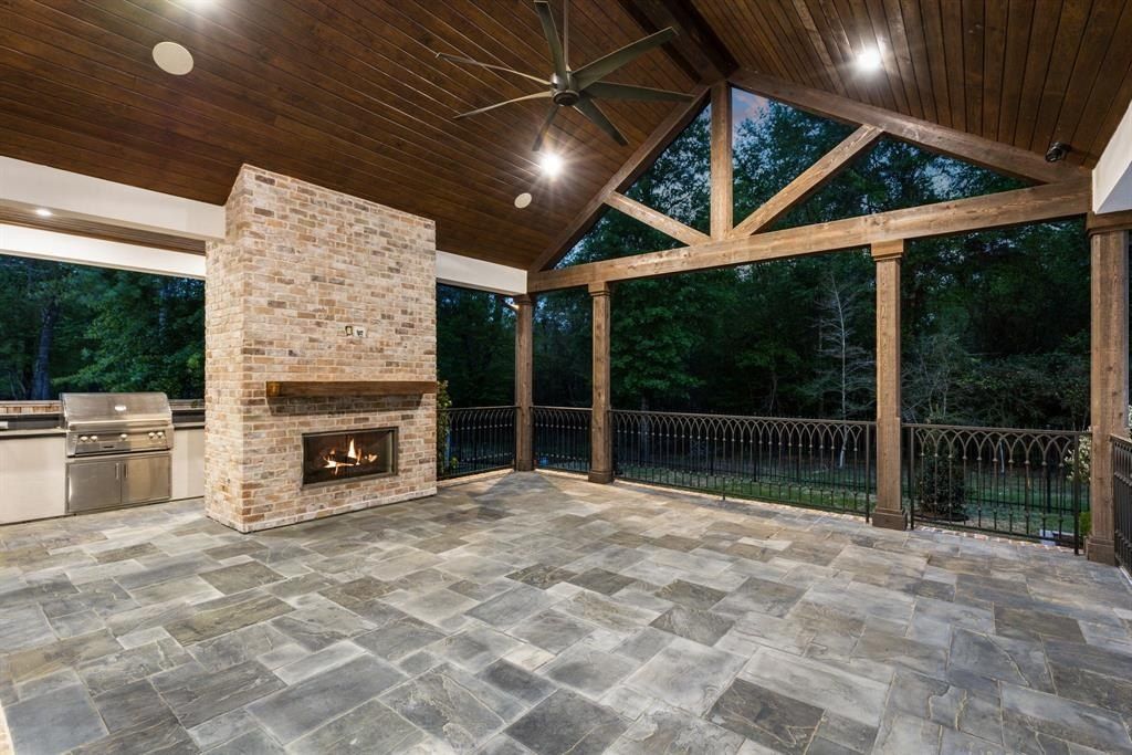 Elegant modern residence with timeless charm in the woodlands texas offered at 2. 999 million 38 2