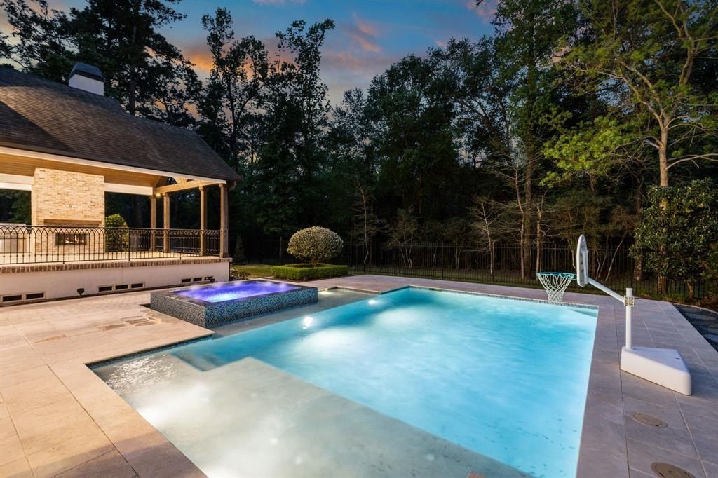 Elegant modern residence with timeless charm in the woodlands texas offered at 2. 999 million 43 2