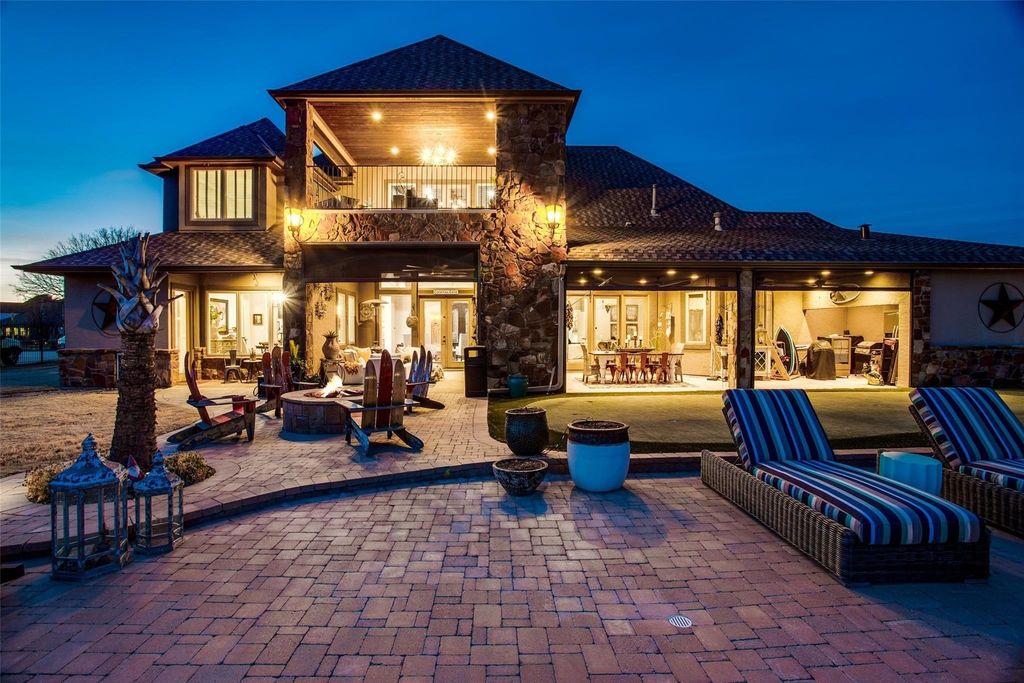 Exceptional Custom Home in The Resort On Eagle Mountain Lake, Offered at $2.35 Million