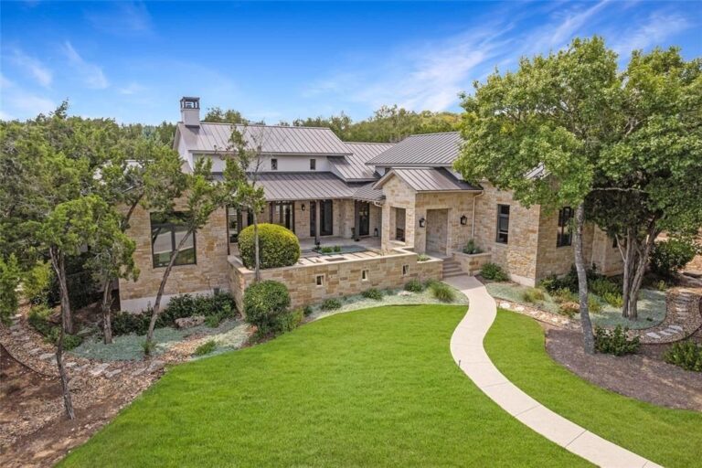 Harmonious Blend of Traditional and Modern Design: Austin Home on the Market for $3.2 Million