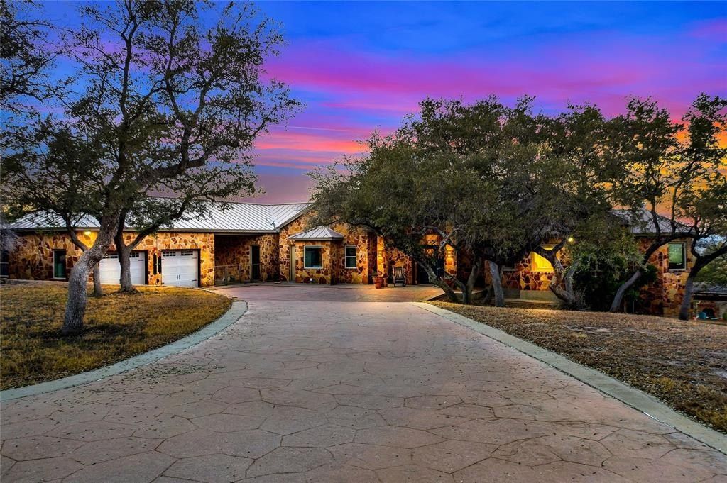 Harmonizing tranquil natural beauty with modern luxuries expansive 27 acre spicewood estate listed at 3. 299 million 14