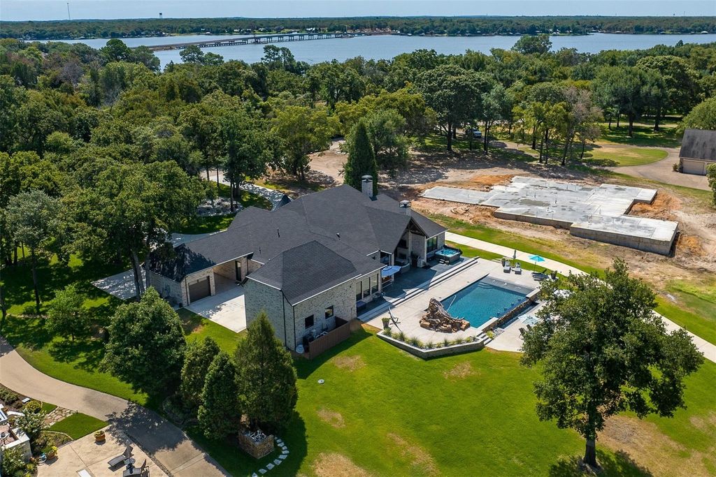 Lakeside opulence meets resort comfort 3 million george welch custom home in mabank 38