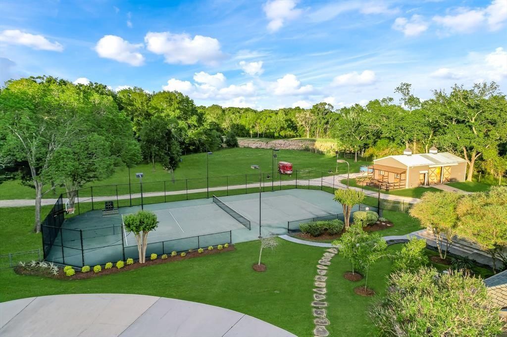 Luxurious custom estate set on expansive 3 acres in katy texas asking 2. 85 million 6 1