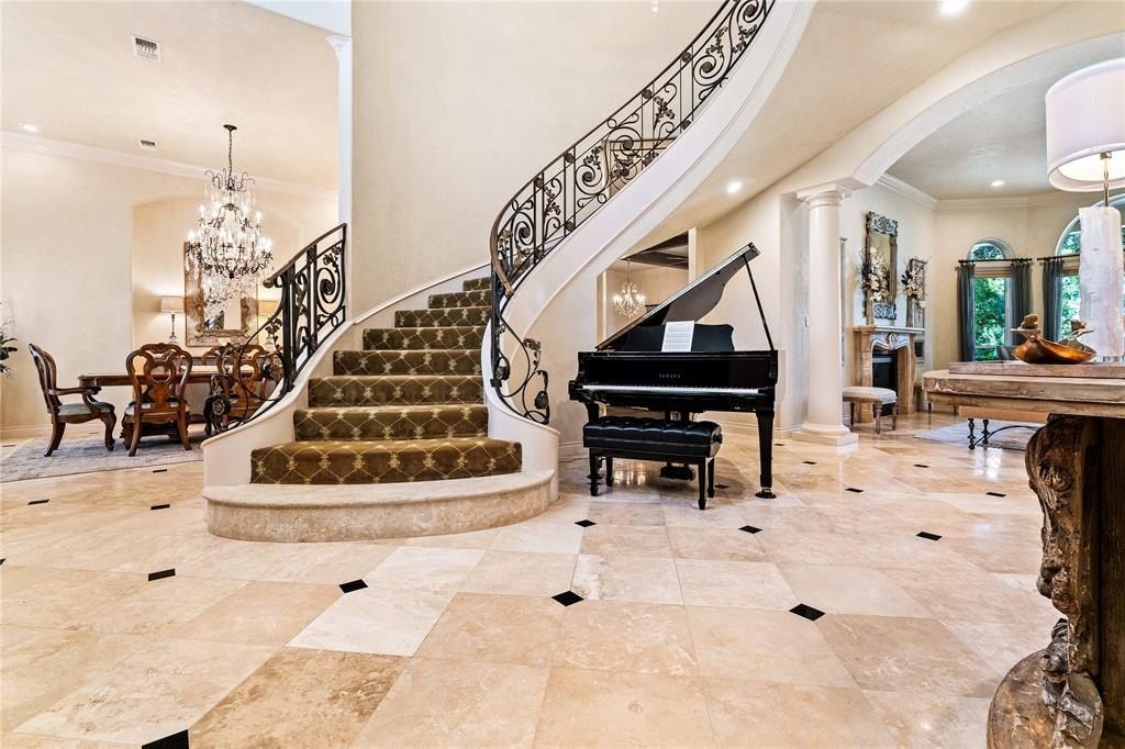 Luxurious custom home with breathtaking golf course views in sugar land priced at 3 million 10