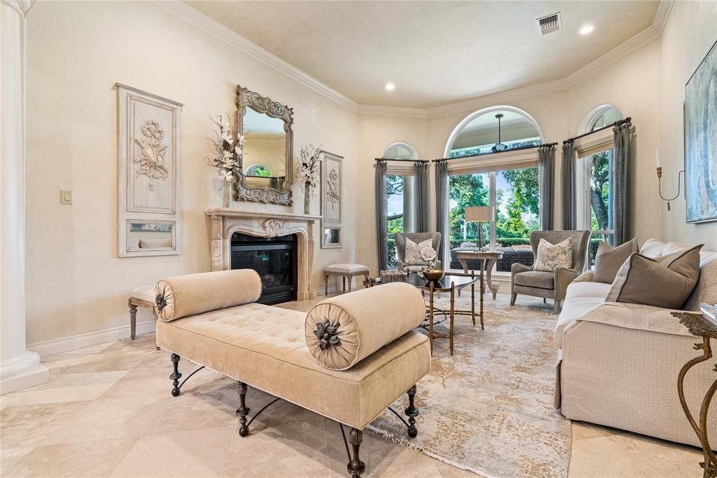 Luxurious custom home with breathtaking golf course views in sugar land priced at 3 million 13