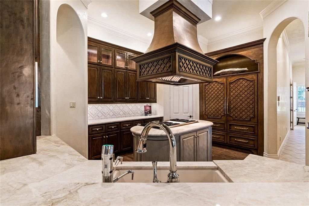 Luxurious custom home with breathtaking golf course views in sugar land priced at 3 million 23