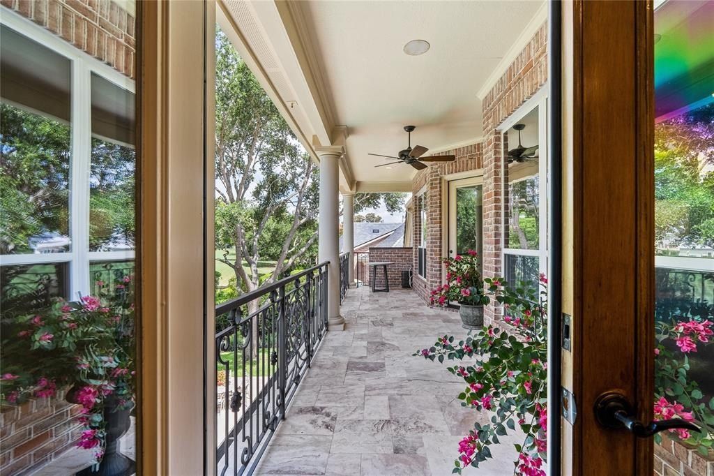 Luxurious custom home with breathtaking golf course views in sugar land priced at 3 million 32