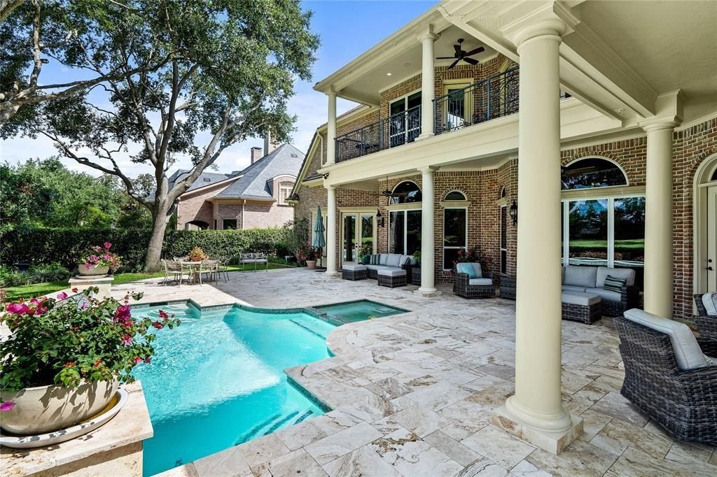 Luxurious custom home with breathtaking golf course views in sugar land priced at 3 million 44