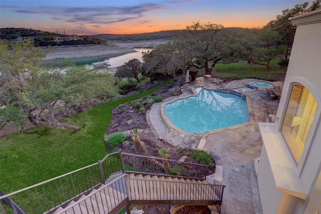 Luxurious lake travis estate on 2. 95 acres in gated community listed for 2999999 2