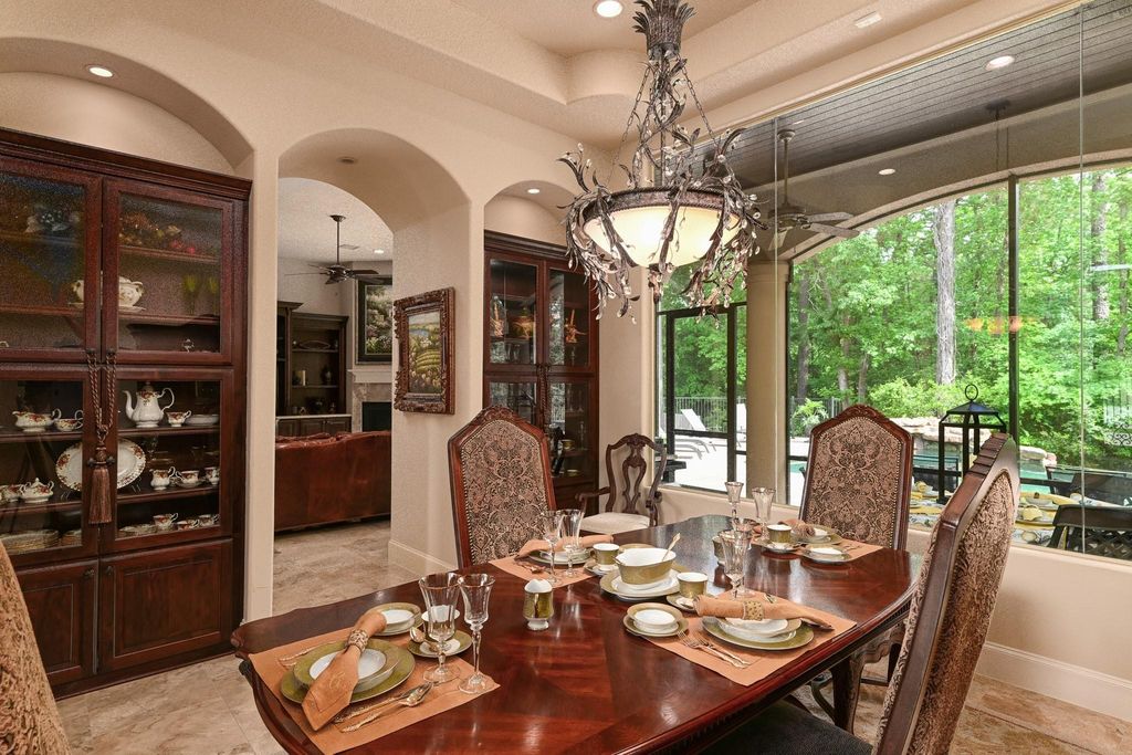 Luxurious montgomery texas home perfect for entertaining priced at 1. 4 million 8