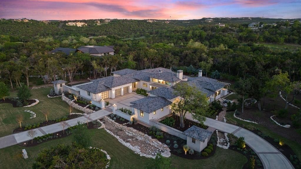 Luxurious Resort-Style Villa in Austin, Texas