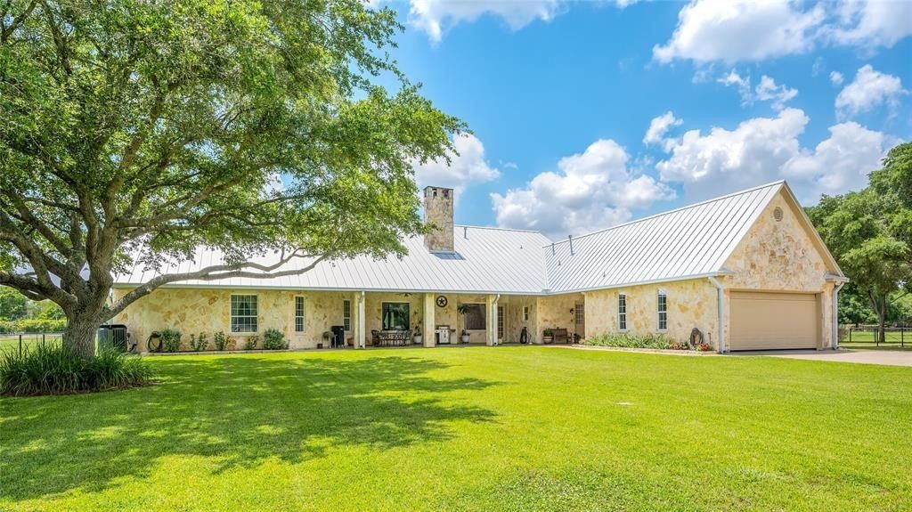 Luxurious rural retreat circle h ranch in richmond texas hits the market at 8. 9 million 32