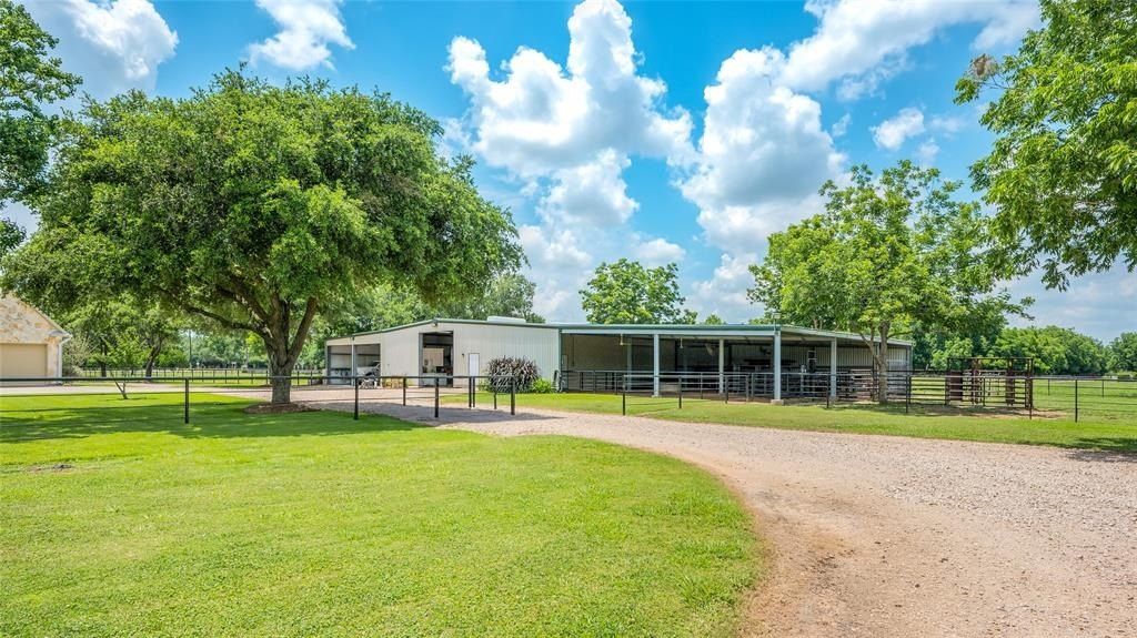 Luxurious rural retreat circle h ranch in richmond texas hits the market at 8. 9 million 34