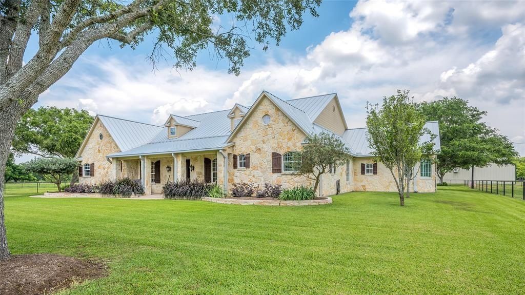Luxurious rural retreat circle h ranch in richmond texas hits the market at 8. 9 million 6