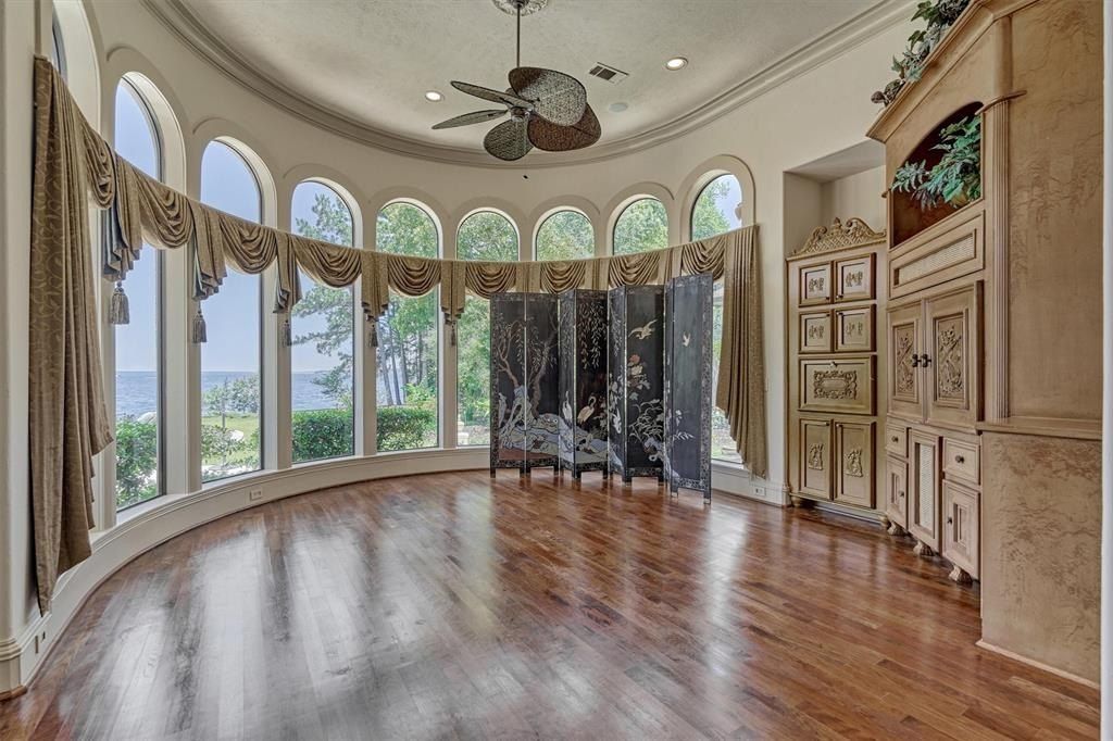 Mediterranean waterfront villa on lake conroe in montgomery asking 4. 495 million 22