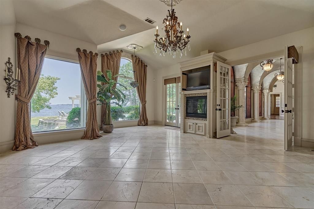 Mediterranean waterfront villa on lake conroe in montgomery asking 4. 495 million 25