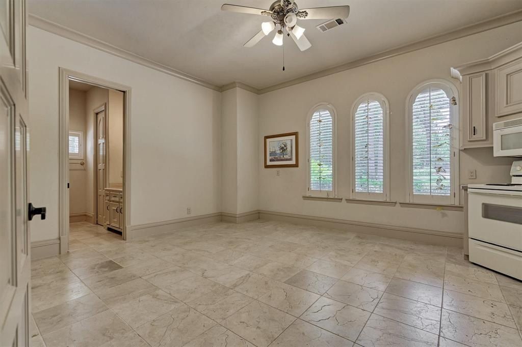 Mediterranean waterfront villa on lake conroe in montgomery asking 4. 495 million 31