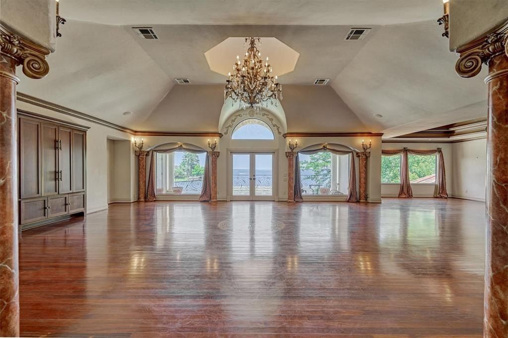 Mediterranean waterfront villa on lake conroe in montgomery asking 4. 495 million 38