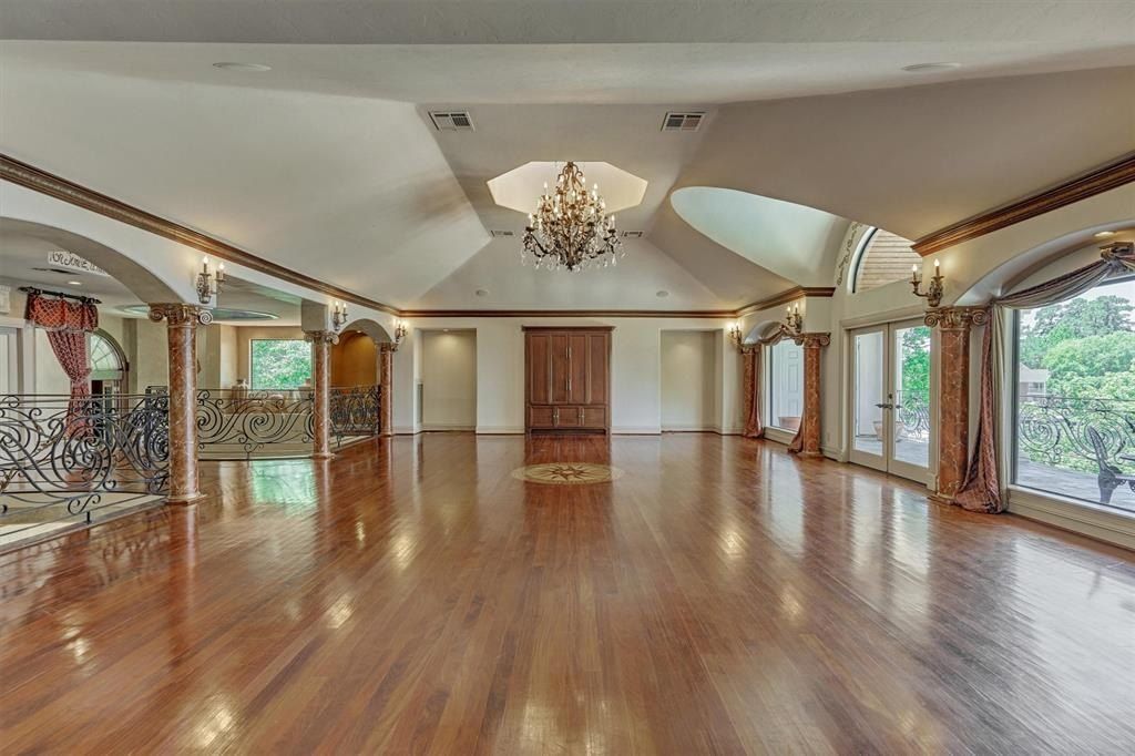 Mediterranean waterfront villa on lake conroe in montgomery asking 4. 495 million 39