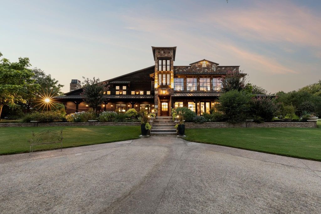 Newly Renovated Argyle Home Embodies Sophistication and Elegance, Asking $5.25 Million