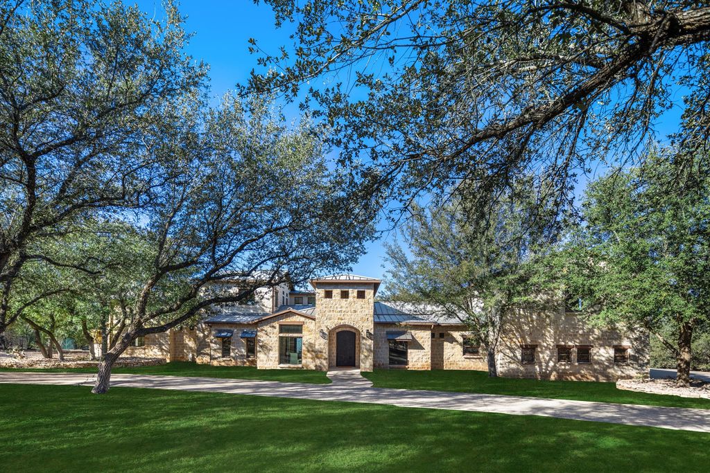Secluded elegance in spicewood a tranquil haven for elegant living and captivating entertaining listed at 3. 295 million 4