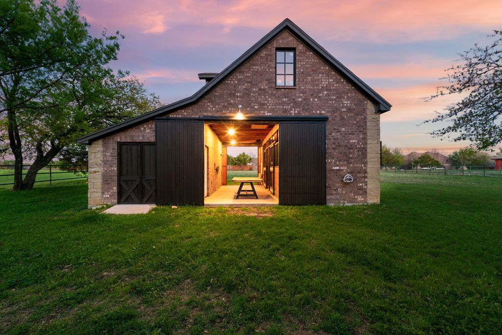 Southlake estate balancing country living and urban convenience offered at 4899999 million 46