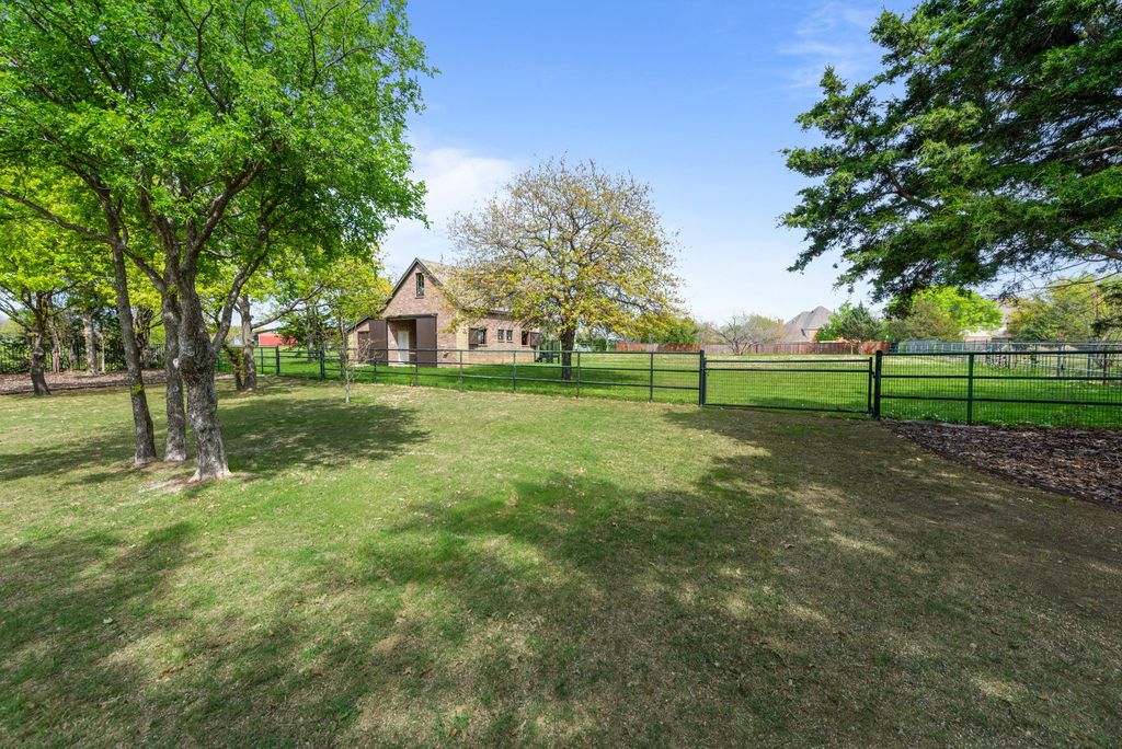Southlake estate balancing country living and urban convenience offered at 4899999 million 49