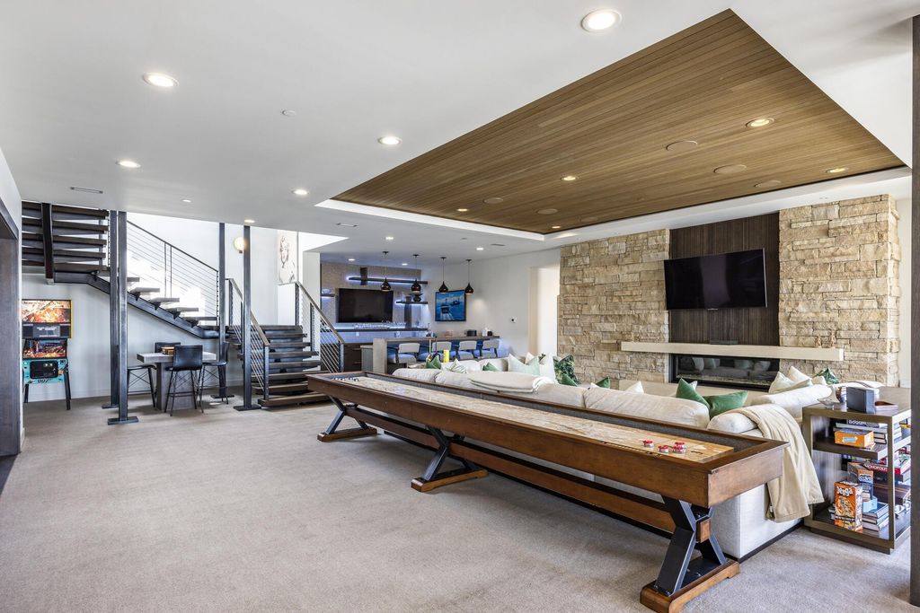 Spectacular contemporary home with panoramic park city ski resort views in utah listed at 13. 5 million 31