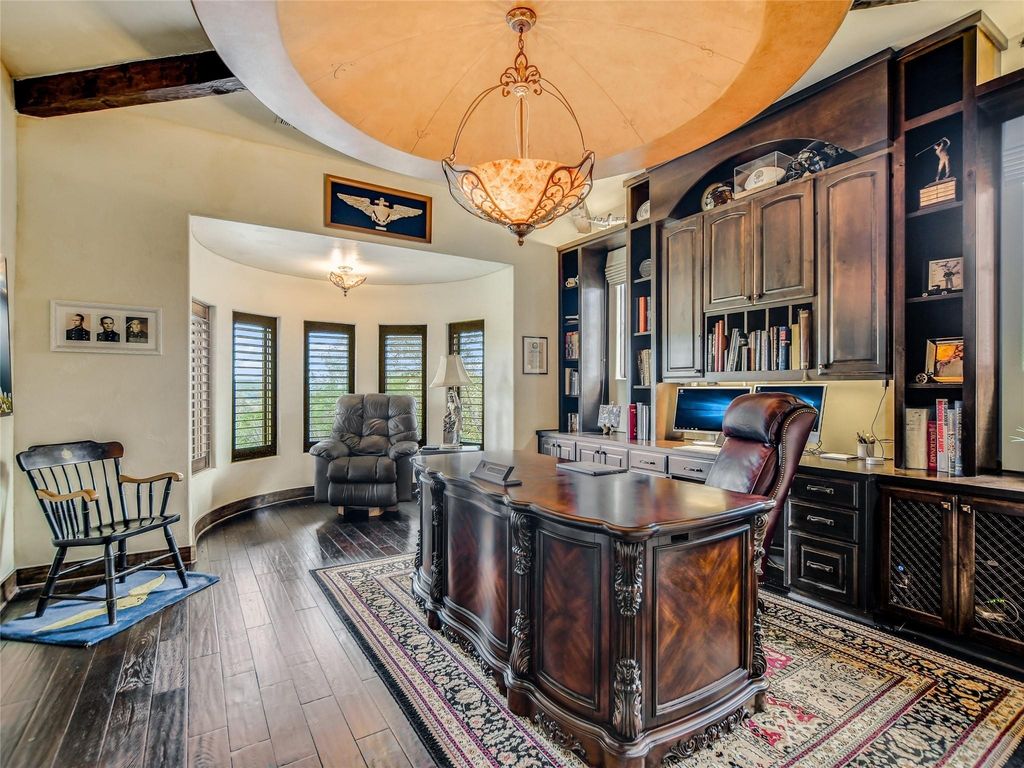 Spicewood waterfront luxury private estate with golf course views in barton creek lakeside offered at 3. 175 million 17