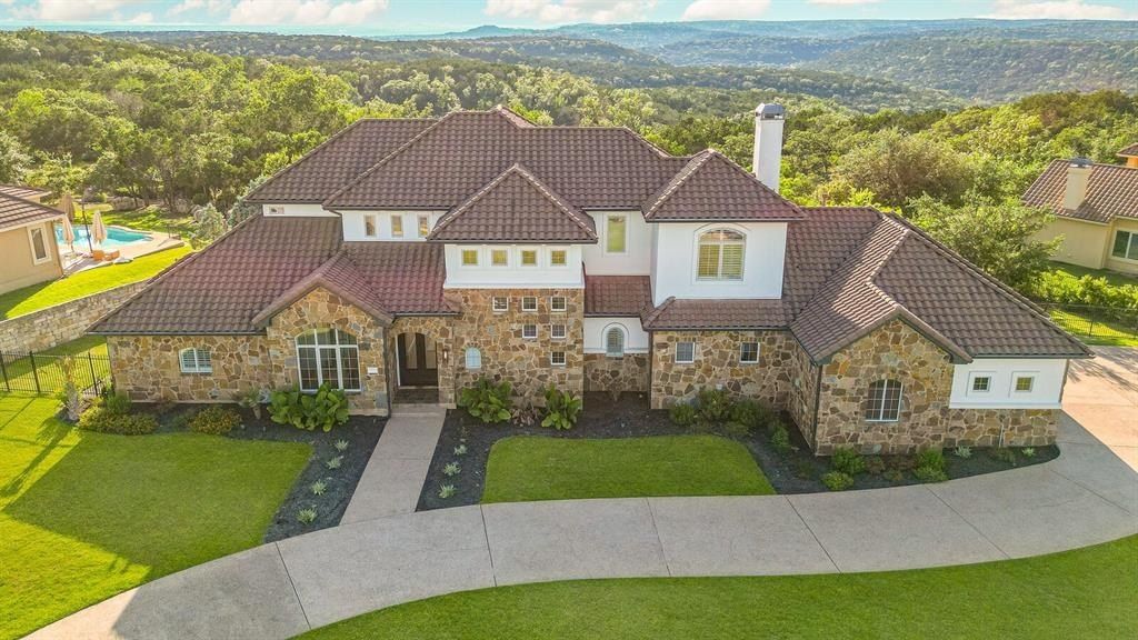 Stunning 2 story home with breathtaking scenic views in austin texas listing at 2. 8 million 6