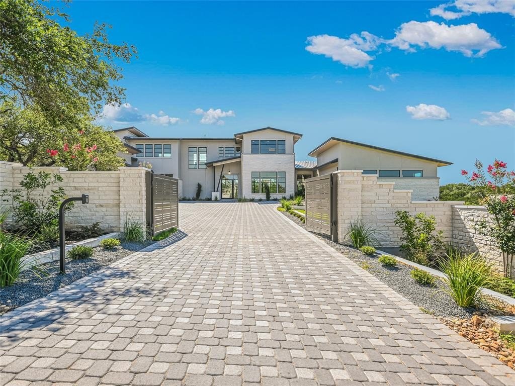 Stunning contemporary home with breathtaking hill country views in austin, texas asking $5. 795 million