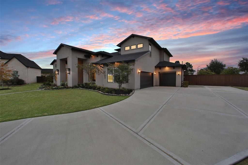 Stunning home with grand open concept in katy texas hits the market at 1. 5 million 46