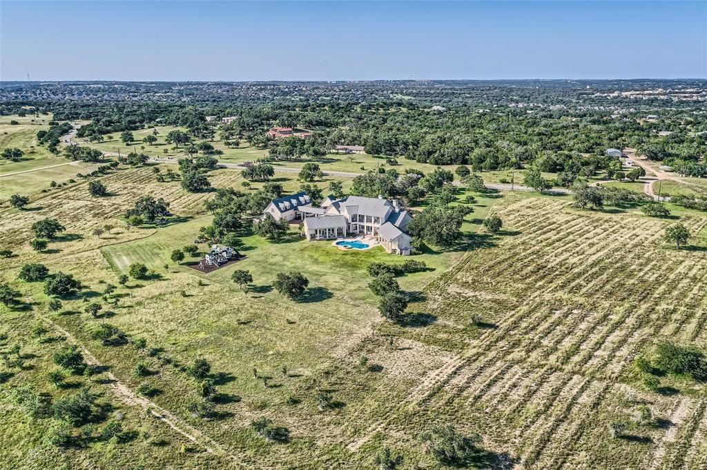 Tranquil sanctuary near vibrant austin texas estate listing for 4. 993 million 34