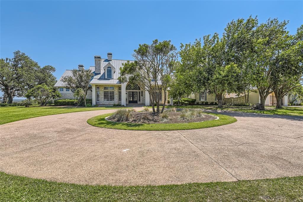 Tranquil sanctuary near vibrant austin texas estate listing for 4. 993 million 36