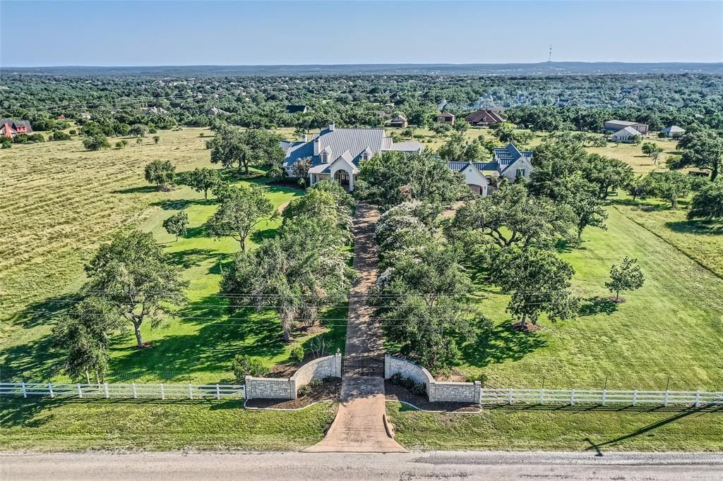 Tranquil sanctuary near vibrant austin texas estate listing for 4. 993 million 37