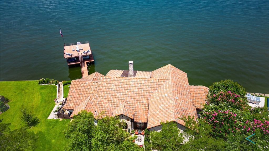 Tuscany inspired retreat in mabank a 3. 295 million gem boasting deep waterfront access on cedar creek lake 4