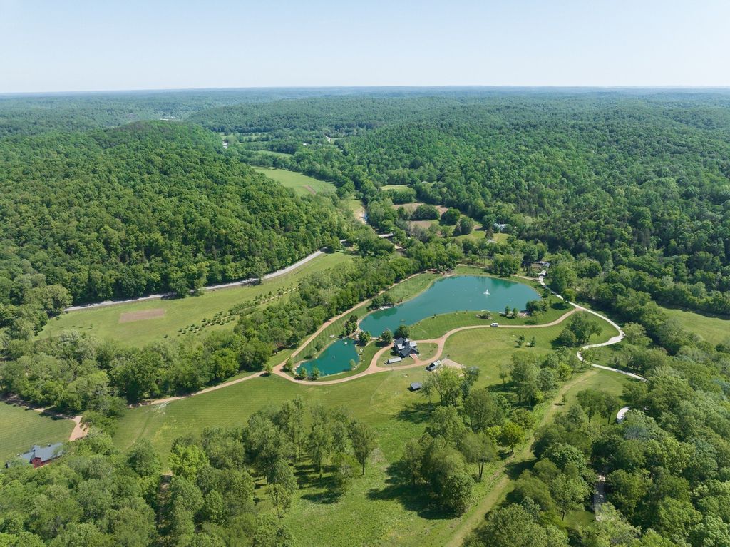 Twin rivers farm an unparalleled and extraordinary estate in nashville tennessee listed for 65 million 3